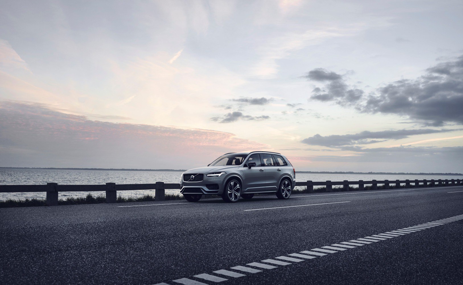 Volvo XC90 technical specifications and fuel economy
